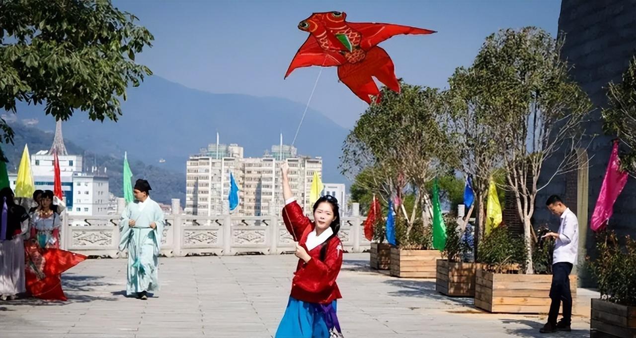 重阳节纪念谁的节日(重阳节的来历)