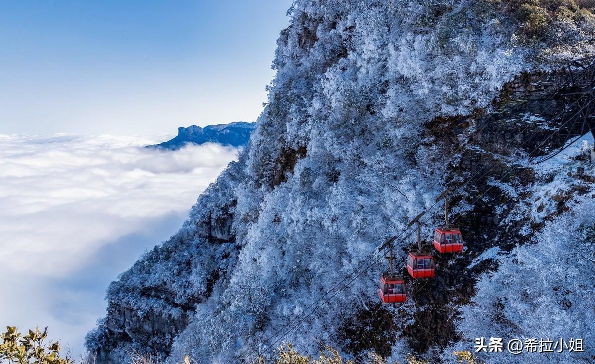 重庆周边好玩的旅游景点推荐(重庆周边有什么好玩的地方景点)