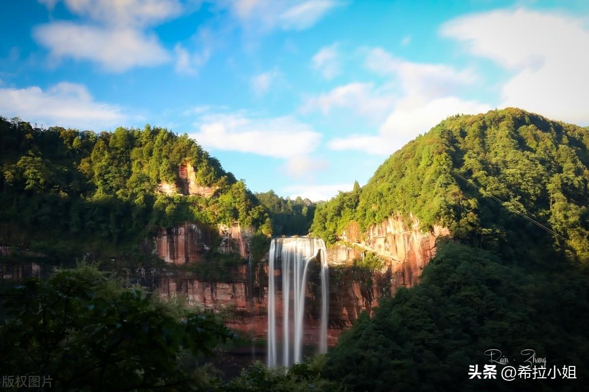 重庆周边好玩的旅游景点推荐(重庆周边有什么好玩的地方景点)