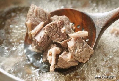 ​牛肉怎么做好吃又嫩还没腥味（牢记4步，不管咋做都鲜嫩，香喷喷）