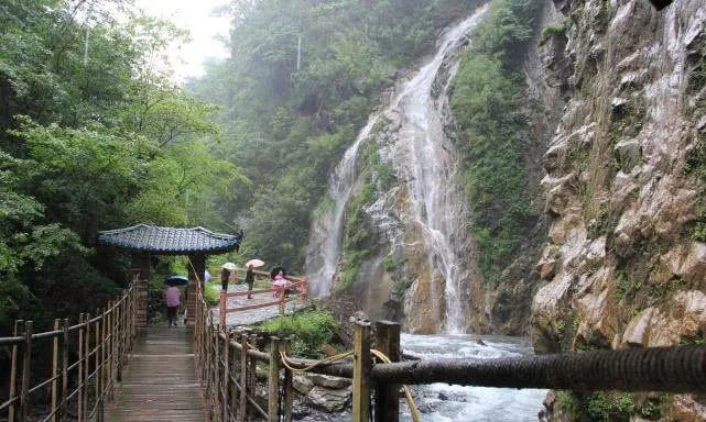 一帘幽瀑，溪涧叮咚，绵阳北川小寨子沟游记