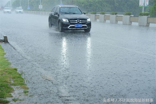 人工增雨还是自然降雨？为何没有“雨露均沾”？苏州一场大雨引发广泛关注和猜测，文章为你揭晓答案