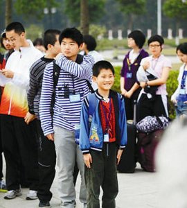 ​苏刘溢10岁高考566分上大学：神童告别童年之后，是否依旧神奇？