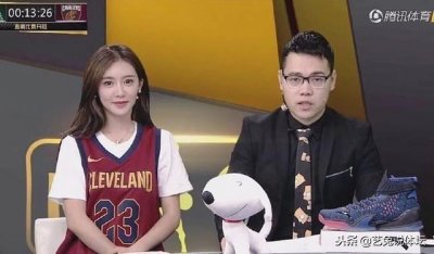 ​掀球衣、撩富二代的NBA女主播美娜日本直播吃雪，球迷评论亮了