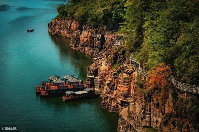 ​坐着高铁探秘《怒晴湘西》取景地？湖南这条“旅游高铁”串起国内三大世界级旅